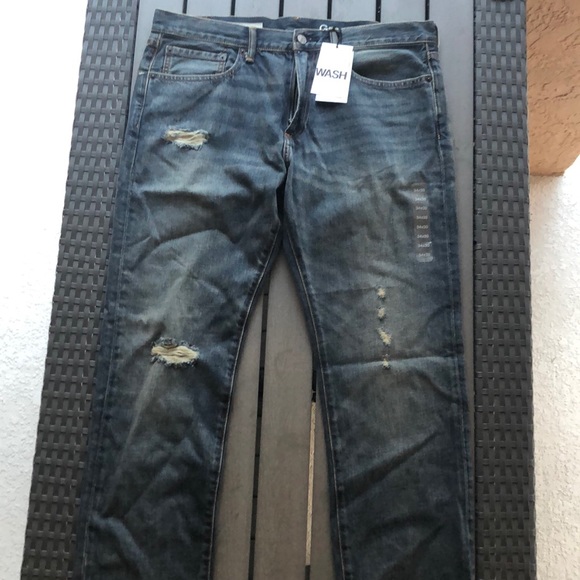 GAP Other - NWT. 34/30 slim Gap jeans. Low rise